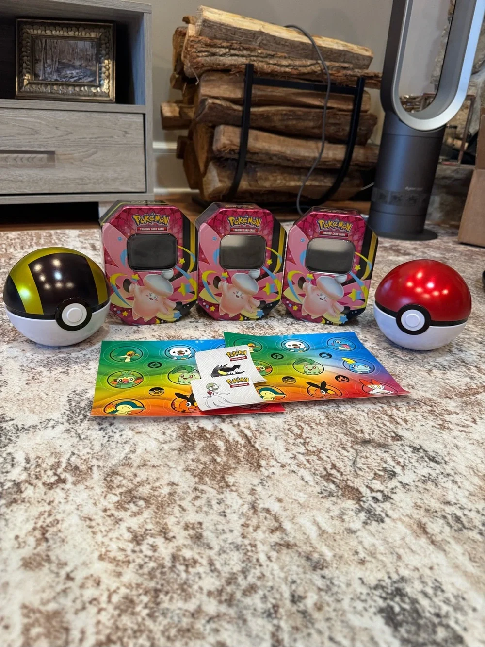 Pokemon Pink Clefairy Virtual Poké Toys with Red and Black Poké Balls